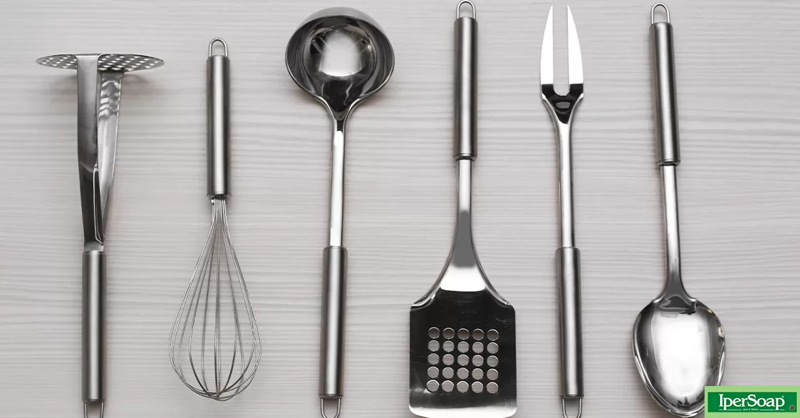Gli strumenti indispensabili in una cucina professionale